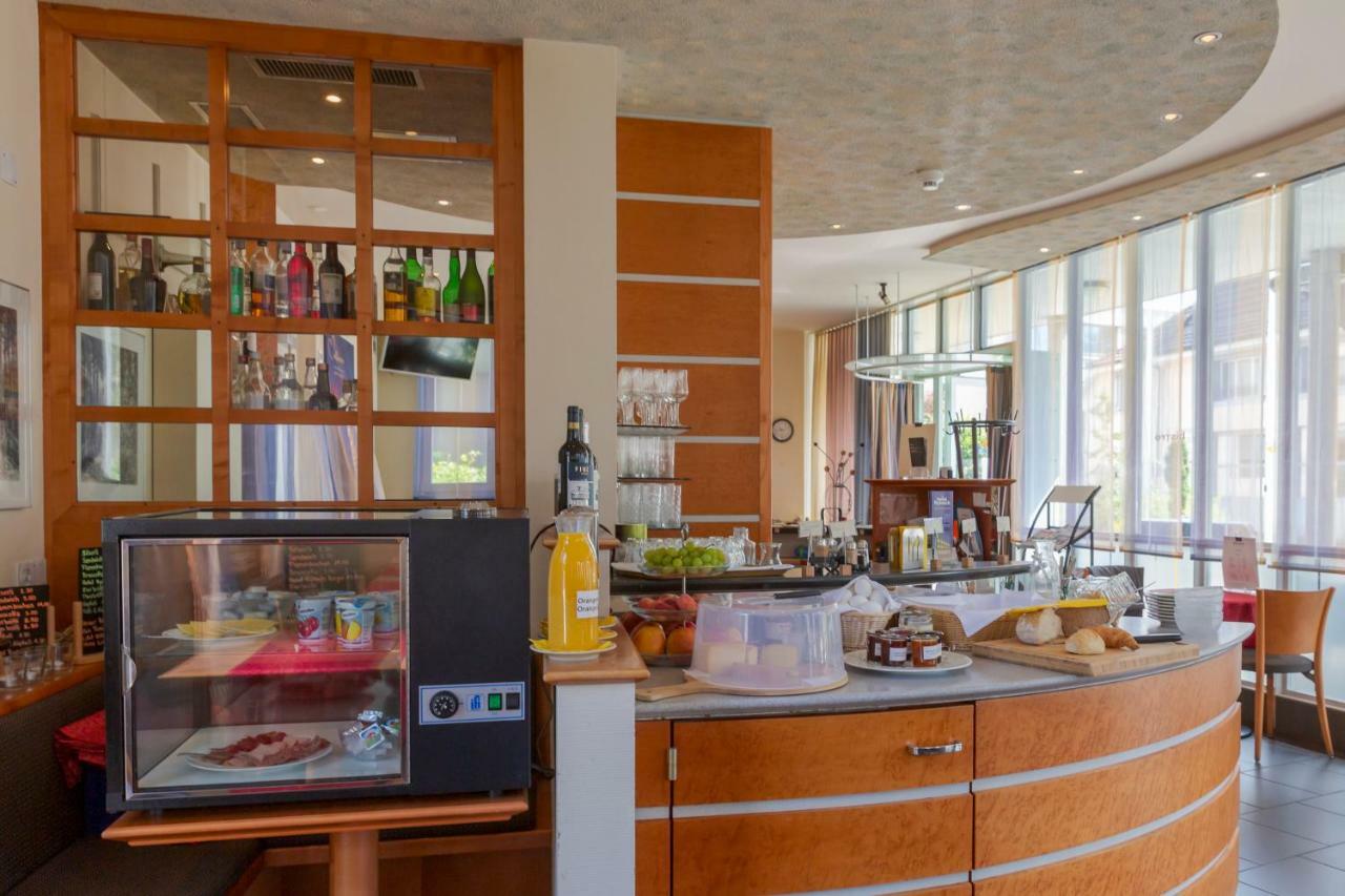 Hotel Rynach Reinach  Bagian luar foto