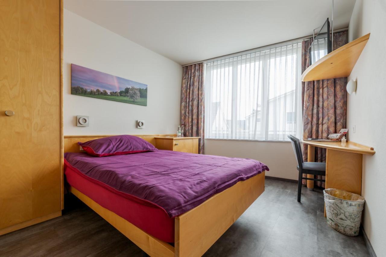 Hotel Rynach Reinach  Bagian luar foto